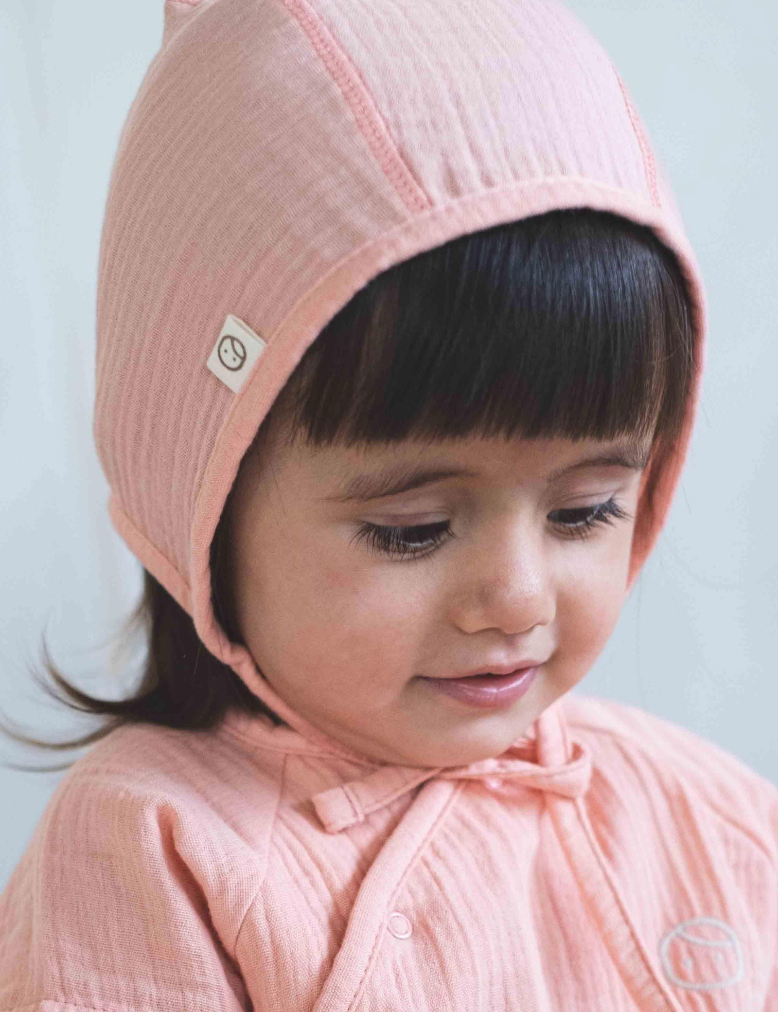 organic muslin baby bonnet pink
