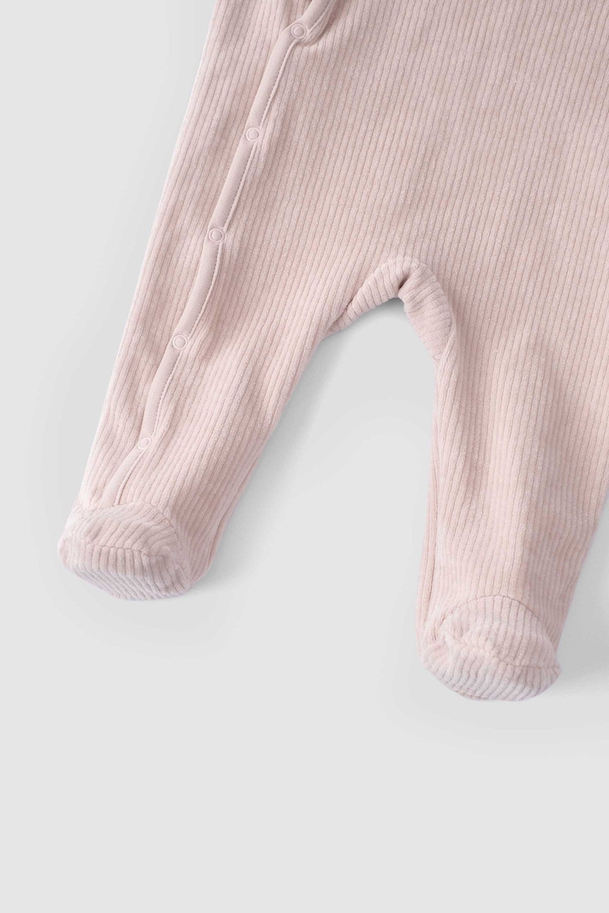 baby romper snap fastening
